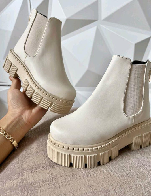 Chunky boot beige